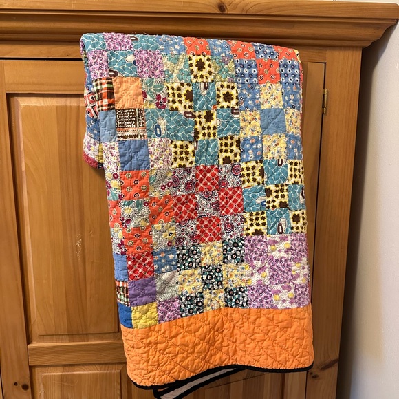 Antique patchwork quilt - Picture 1 of 12